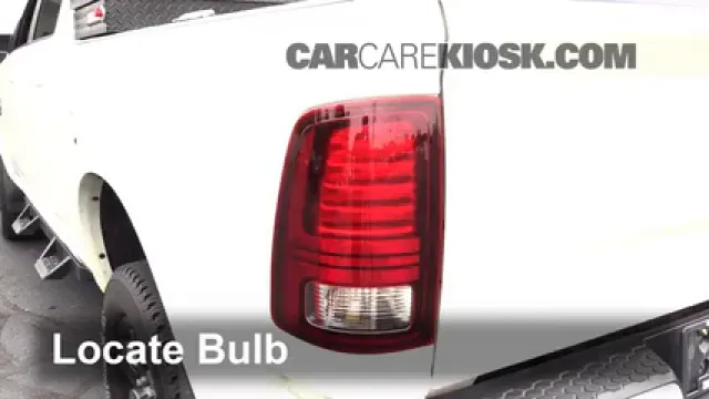 2016 Ram 3500 Laramie 6.4L V8 Crew Cab Pickup (4 Door) Luces Luz de reversa (reemplazar foco)